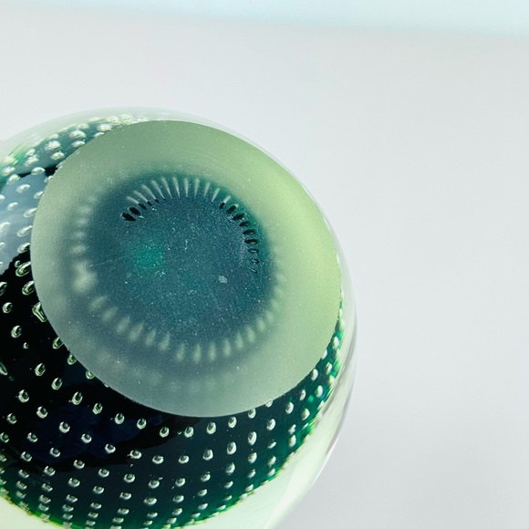 VTG Handblown Blown Glass Bubble Green Orb Paperweight - Picture 8 of 11